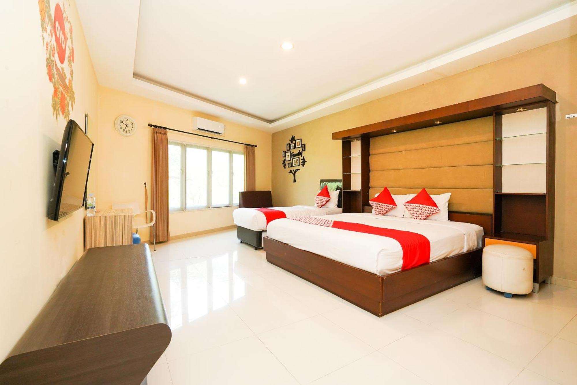 Super Oyo Capital O 175 K-60 Residence Surabaya Dış mekan fotoğraf