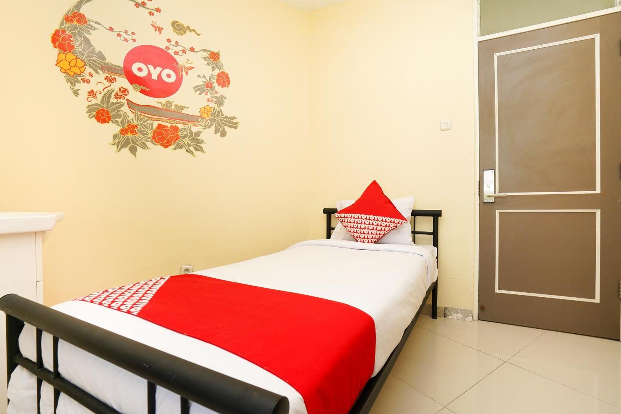 Super Oyo Capital O 175 K-60 Residence Surabaya Dış mekan fotoğraf