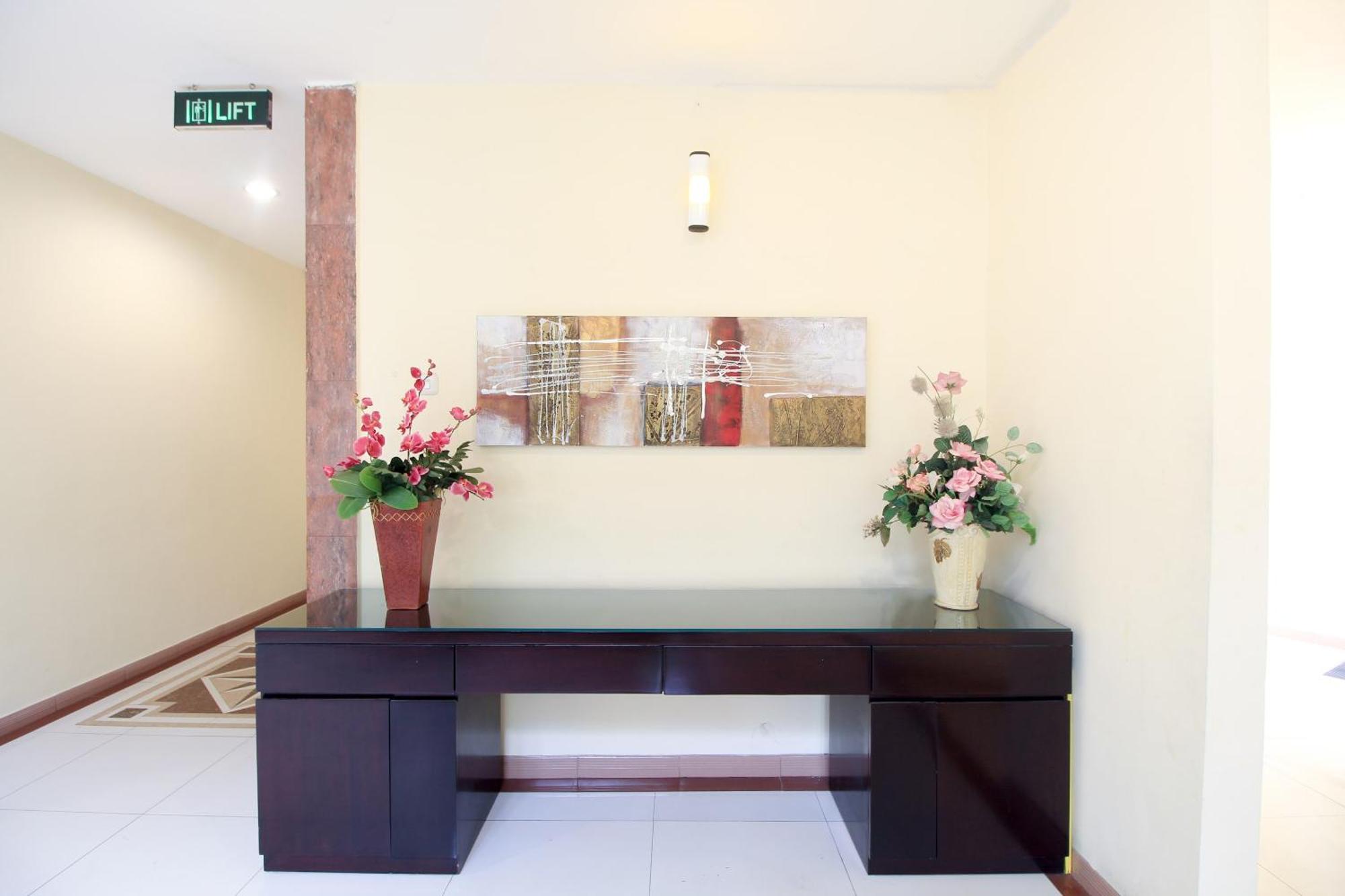 Super Oyo Capital O 175 K-60 Residence Surabaya Dış mekan fotoğraf