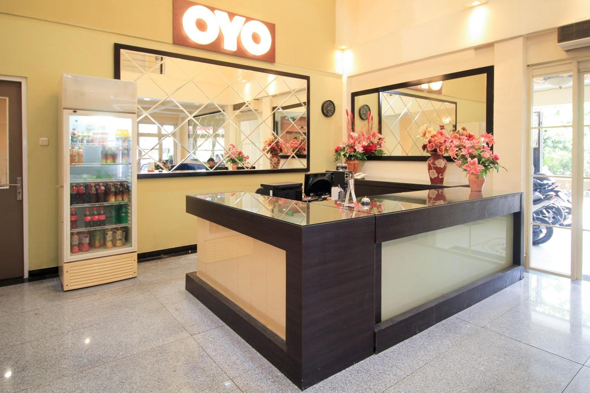 Super Oyo Capital O 175 K-60 Residence Surabaya Dış mekan fotoğraf