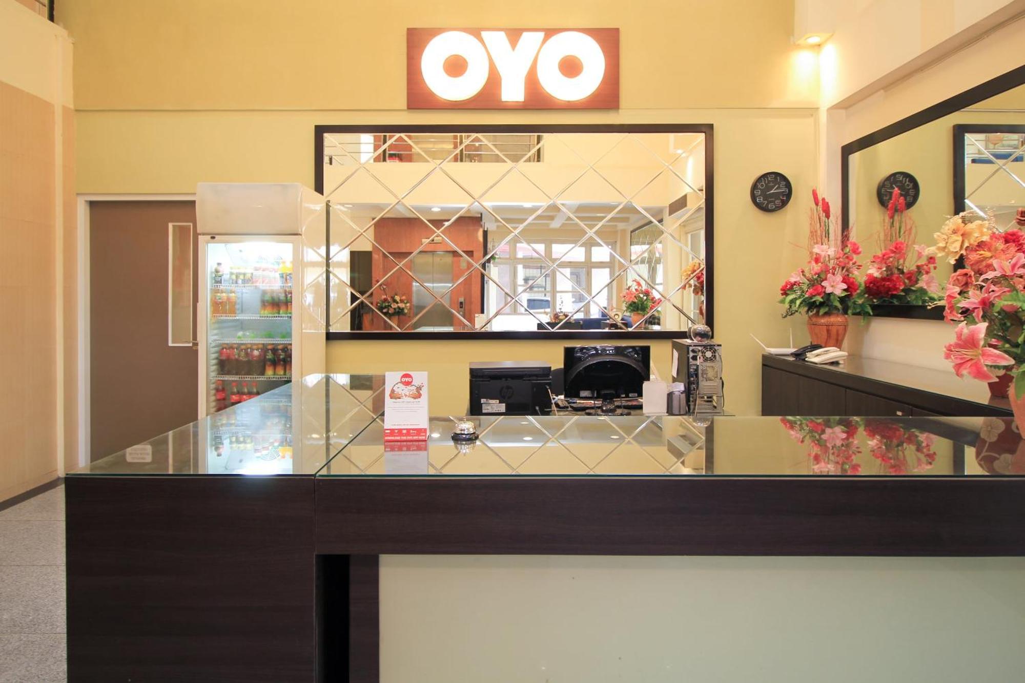 Super Oyo Capital O 175 K-60 Residence Surabaya Dış mekan fotoğraf