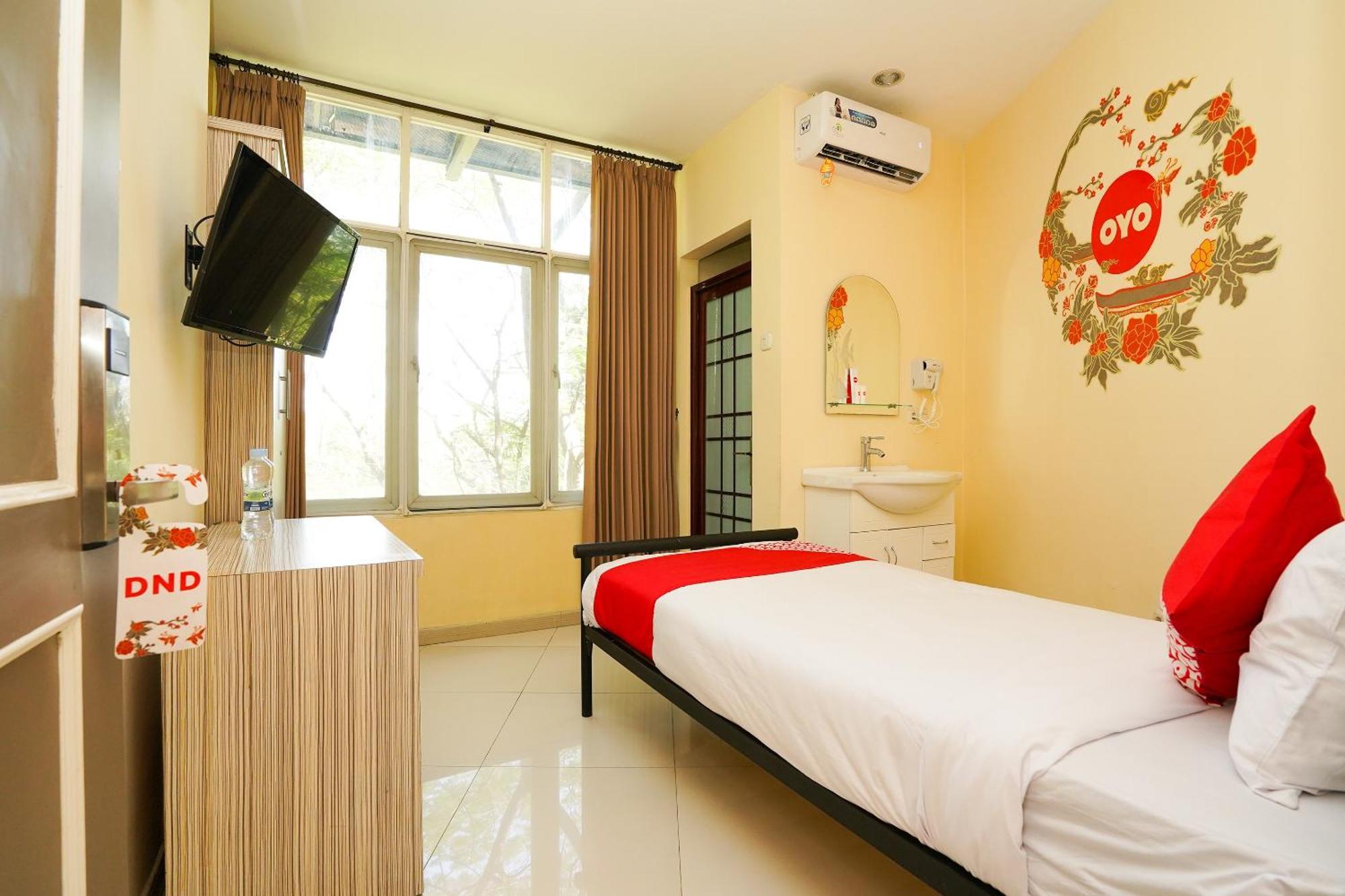 Super Oyo Capital O 175 K-60 Residence Surabaya Dış mekan fotoğraf